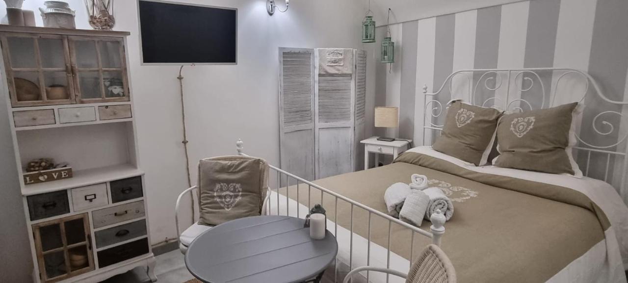 La Cameretta Al Porto Ischia Bagian luar foto